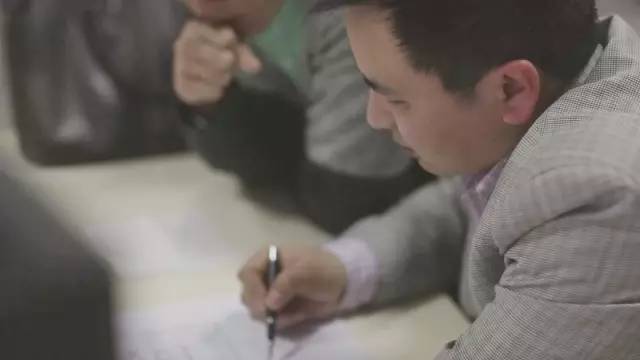 飞依诺研发人员