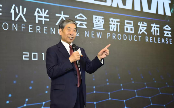 中国超声医学工程学会主任委员李建国现场致辞